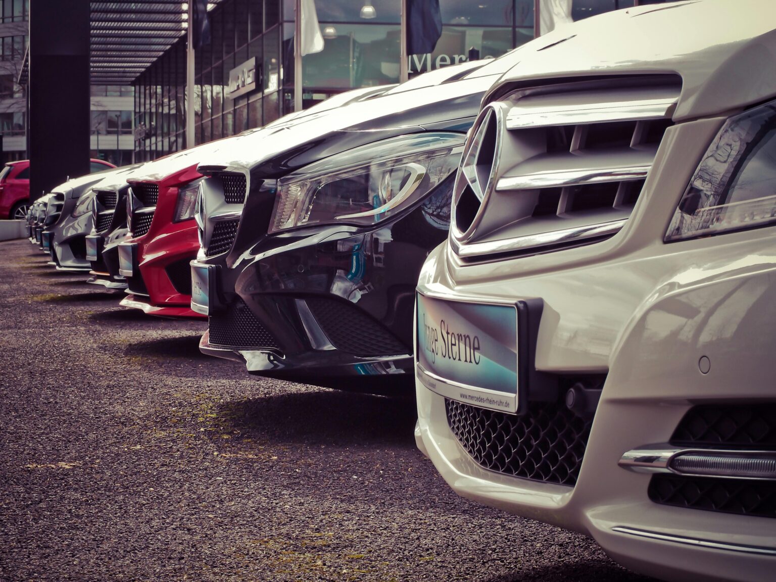 Înmatriculările de autoturisme noi, în creștere cu 39% în septembrie