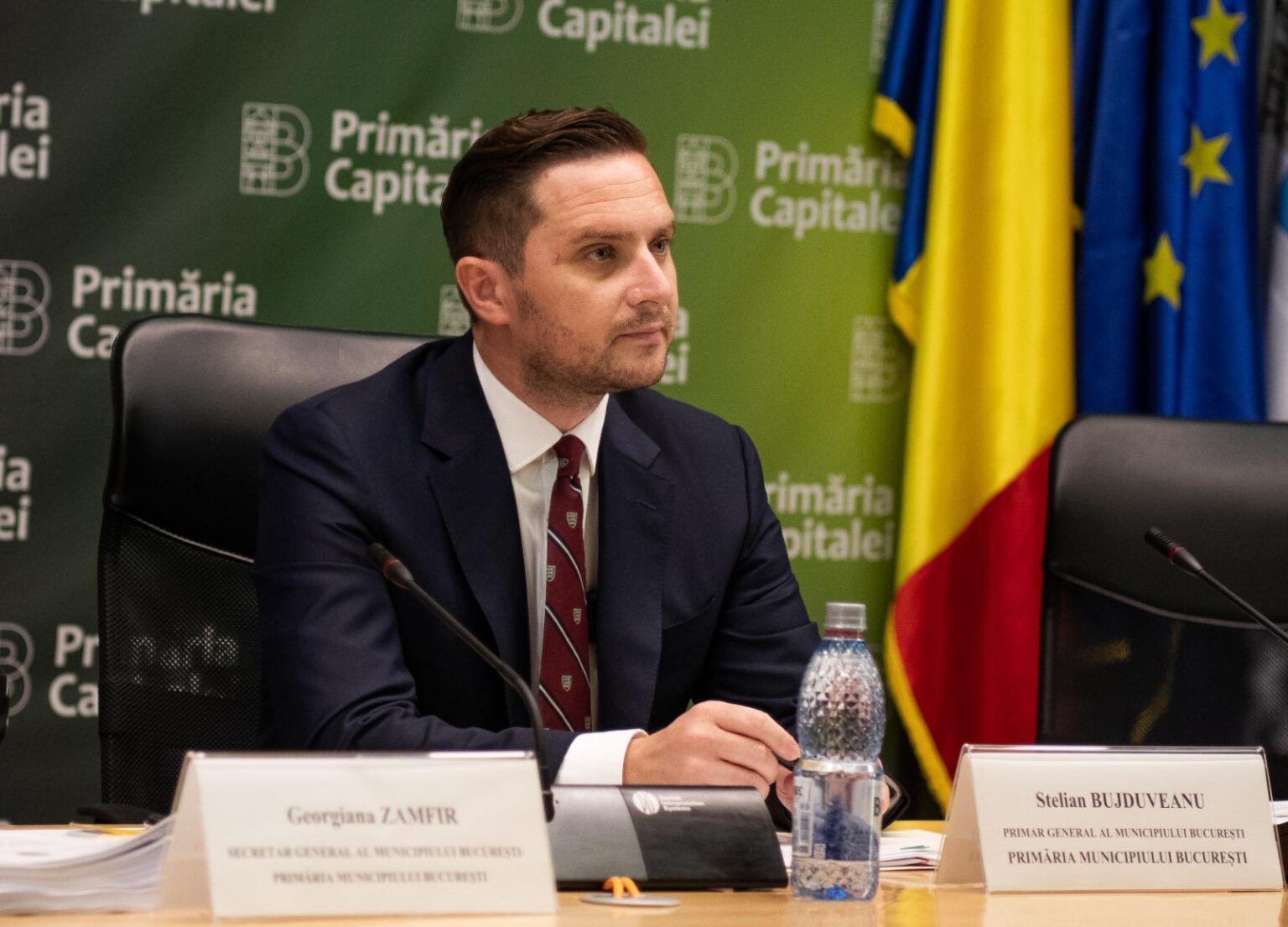 Salariile directorilor din companiile municipale vor fi plafonate la nivelul salariului unui viceprimar