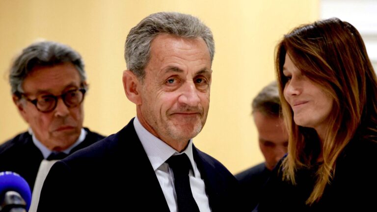 Fostul președinte francez Nicolas Sarkozy a ajuns în închisoare. Gestul făcut în prima zi de detenție